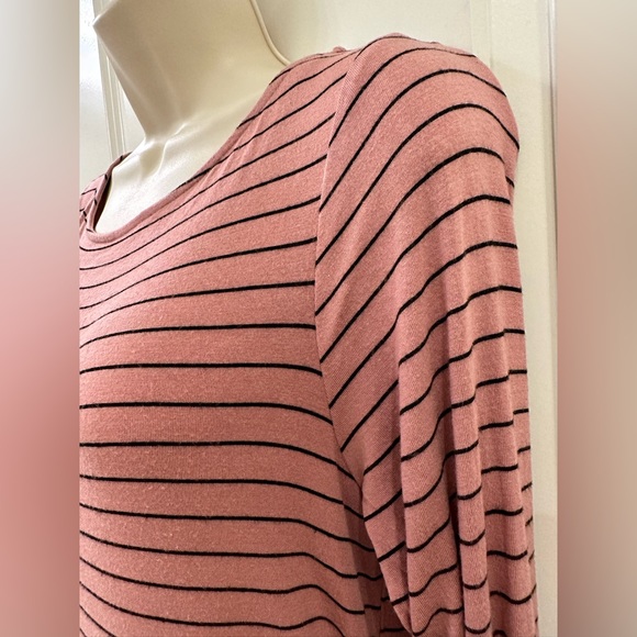 Motherhood Maternity Size M Blush Nude Pink Ruched Soft Jersey Knit Tunic Top - Picture 6 of 10